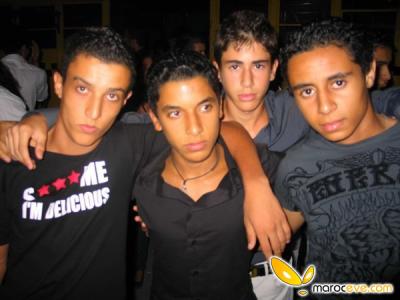 //..YaNiS..FrIkHa..GhAli..AdnAnE..\\